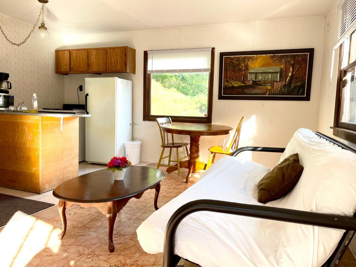 Rock Castle Resort 乔治湖 外观 照片